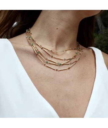 Collier doré barres martelées et pierres En savoir plus