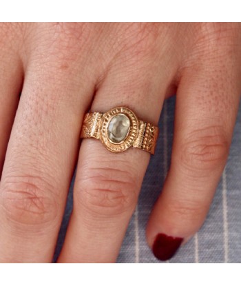 Bague chevalière dorée texturée et pierre Les magasins à Paris