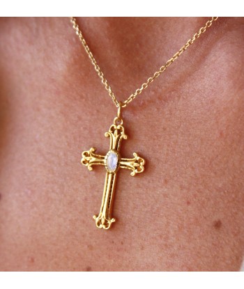 Collier doré grande croix et pierres Les magasins à Paris