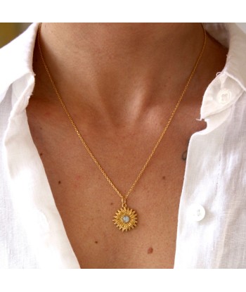 Collier doré marguerite et pierre prix