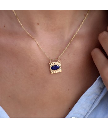 Collier doré pendentif carré texturé et oeil pierre 50% de réduction en Octobre 2024