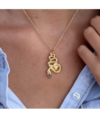 Collier doré pendentif serpent et pierre Voir les baskets