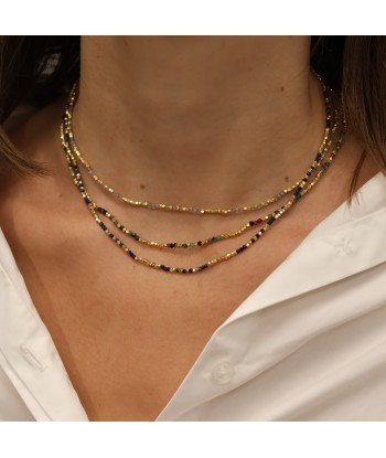 Collier ras de cou perles dorées et pierre sur le site 